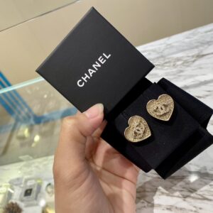 Chanel耳針式耳環