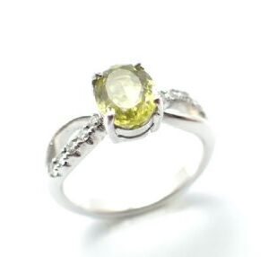 金色綠柱石戒指